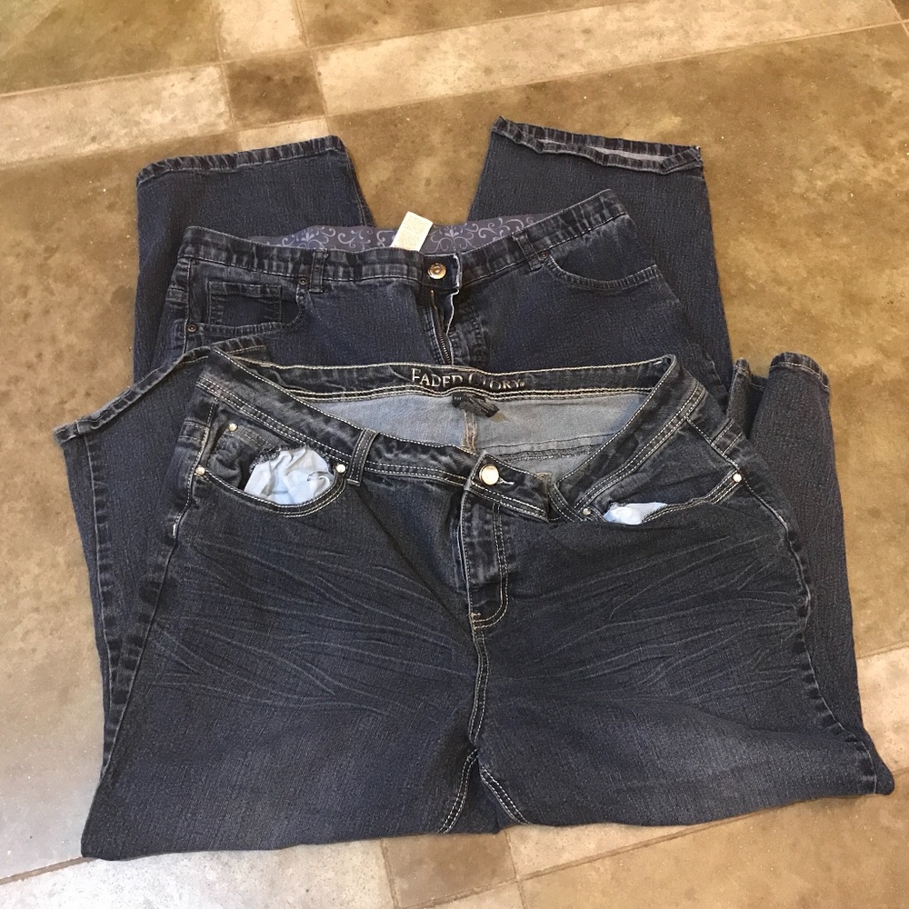 ANY DENIM 3 for $15 2 pair of Capri Jeans size 22W